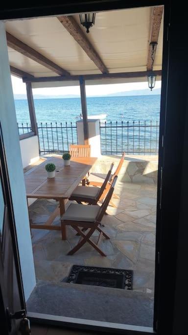 Malakion Rustic Studio Seaside View Ngoại thất bức ảnh